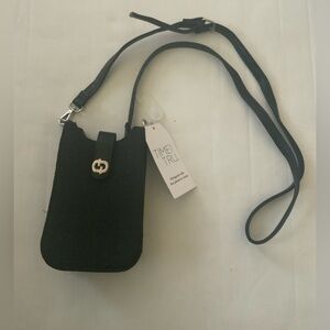 Time and Tru Black Small Crossbody Bag Phone Pouch with Strap